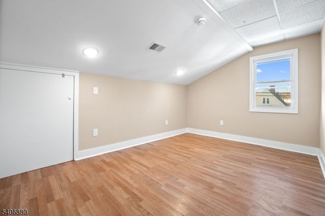 16 Sayre St, Elizabeth City, NJ 07208