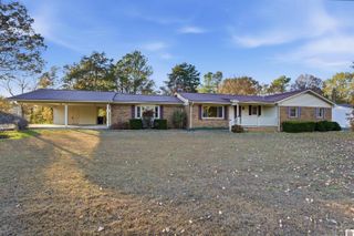 111 Cherry Grove Dr # 9, Benton, KY 42025