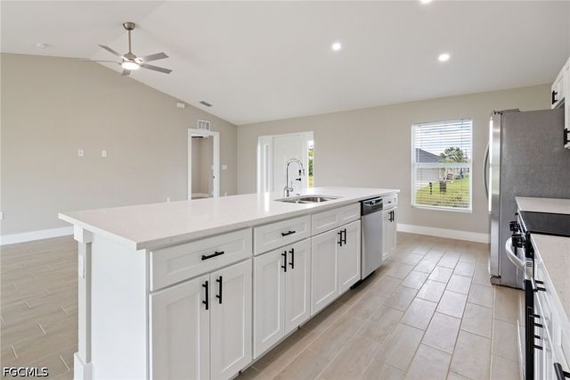 2802 NW 3rd PL, Cape Coral, FL 33993