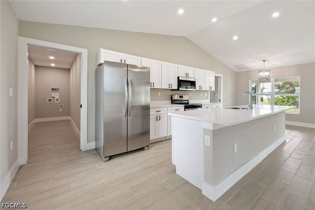 2802 NW 3rd PL, Cape Coral, FL 33993