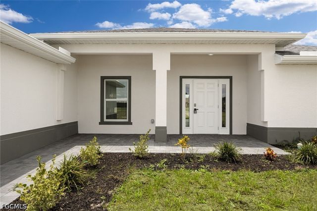 2802 NW 3rd PL, Cape Coral, FL 33993