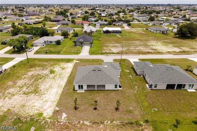 2802 NW 3rd PL, Cape Coral, FL 33993