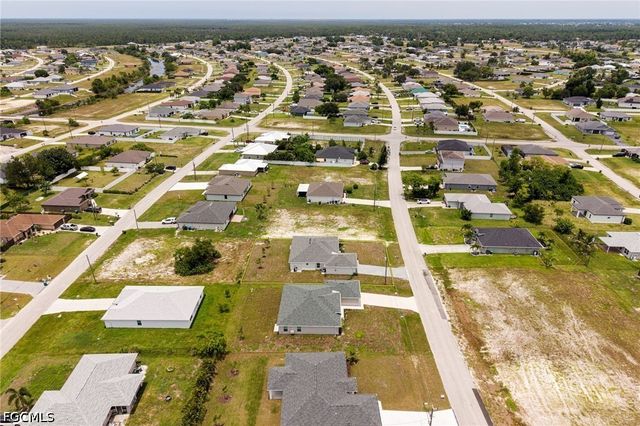 2802 NW 3rd PL, Cape Coral, FL 33993