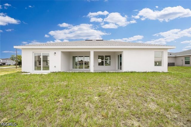 2802 NW 3rd PL, Cape Coral, FL 33993