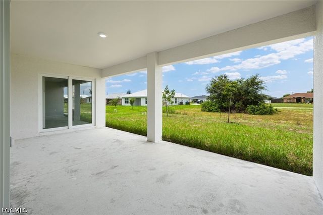 2802 NW 3rd PL, Cape Coral, FL 33993