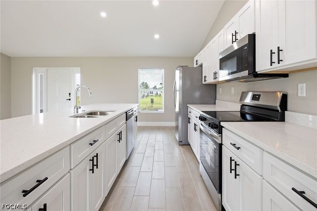 2802 NW 3rd PL, Cape Coral, FL 33993