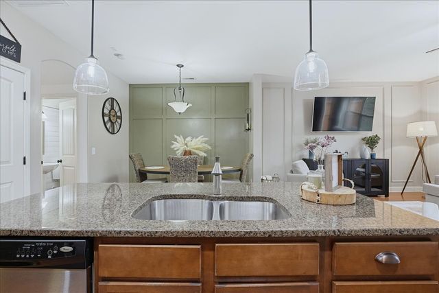 405 Waterbrook Dr, Mount Juliet, TN 37122