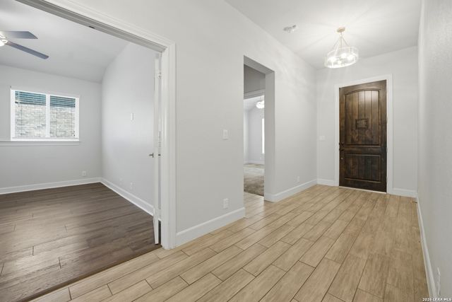 619 CHAMBERS RNCH, San Antonio, TX 78245