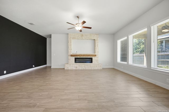 619 CHAMBERS RNCH, San Antonio, TX 78245