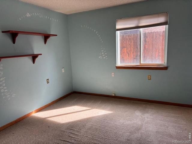 3331 Lakeview Circle, Longmont, CO 80503