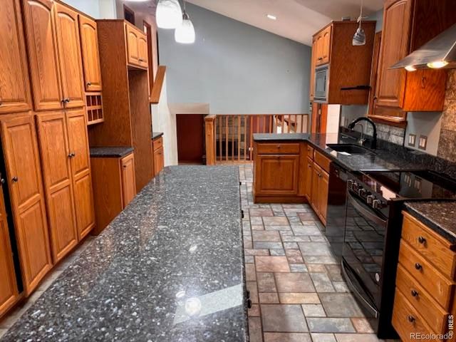 3331 Lakeview Circle, Longmont, CO 80503