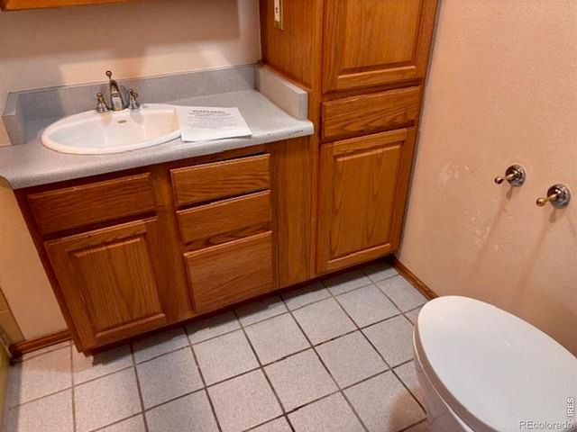 3331 Lakeview Circle, Longmont, CO 80503