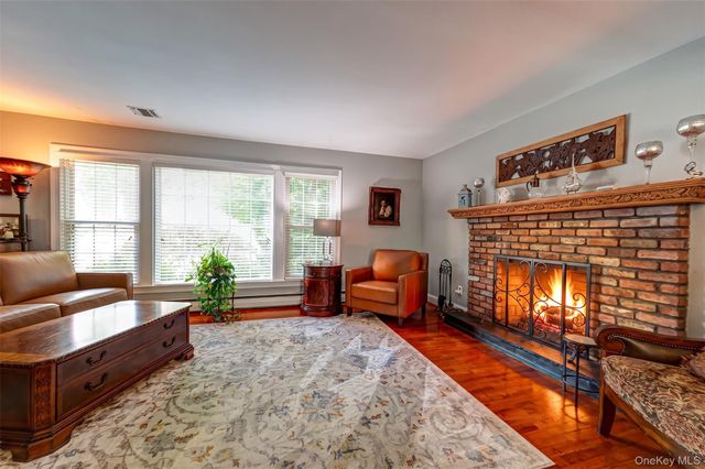 3 Thompson Hill Road, Saint James, NY 11780