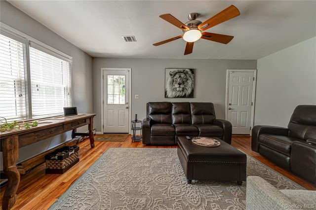 3 Thompson Hill Road, Saint James, NY 11780
