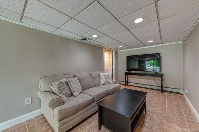 3 Thompson Hill Road, Saint James, NY 11780