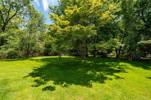 3 Thompson Hill Road, Saint James, NY 11780