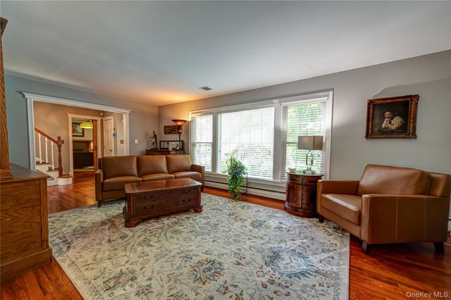 3 Thompson Hill Road, Saint James, NY 11780