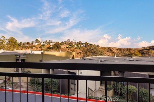 809 Temple Terrace, Los Angeles, CA 90042