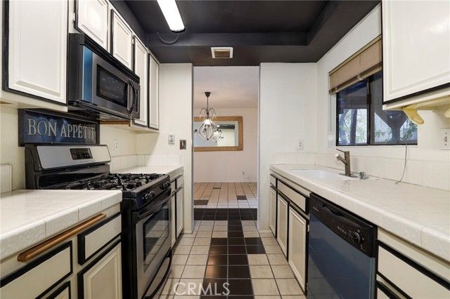 809 Temple Terrace, Los Angeles, CA 90042