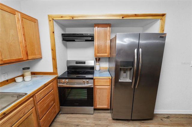 813 N NOKOMIS AVENUE, Lakeland, FL 33815