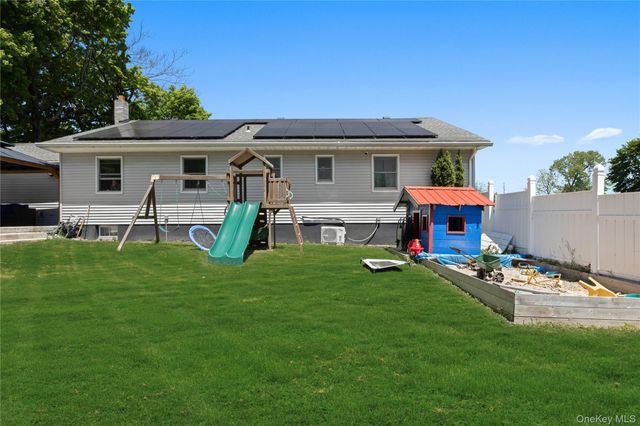 69 Silver Spring Road, New Windsor, NY 12553