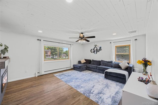 69 Silver Spring Road, New Windsor, NY 12553