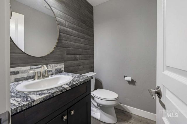 3847 N Glasswing Dr, Filer, ID 83328