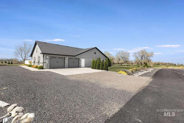 3847 N Glasswing Dr, Filer, ID 83328