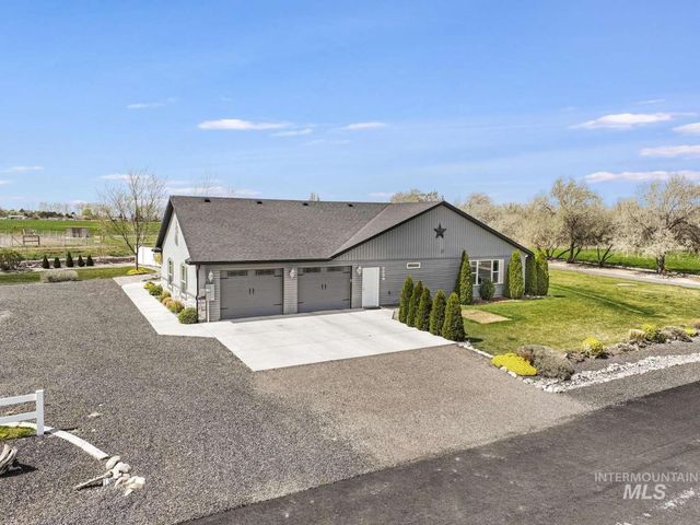 3847 N Glasswing Dr, Filer, ID 83328