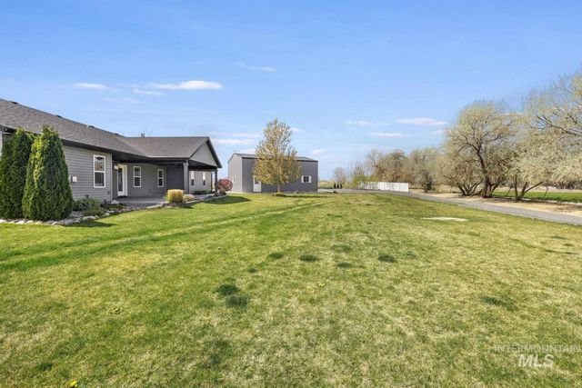 3847 N Glasswing Dr, Filer, ID 83328