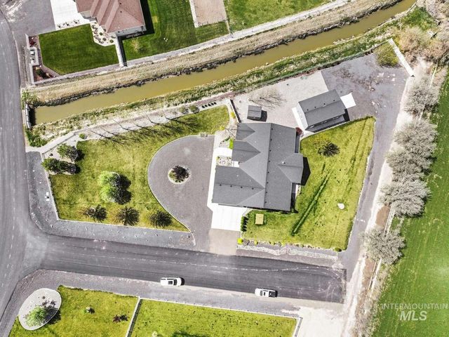 3847 N Glasswing Dr, Filer, ID 83328