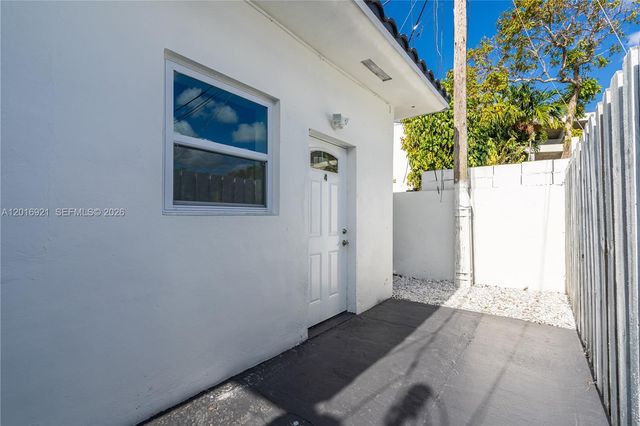 620 Beacom Blvd 4, Miami, FL 33135