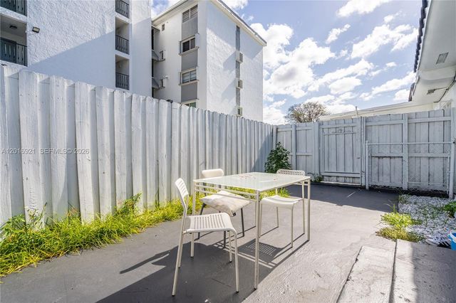 620 Beacom Blvd 4, Miami, FL 33135