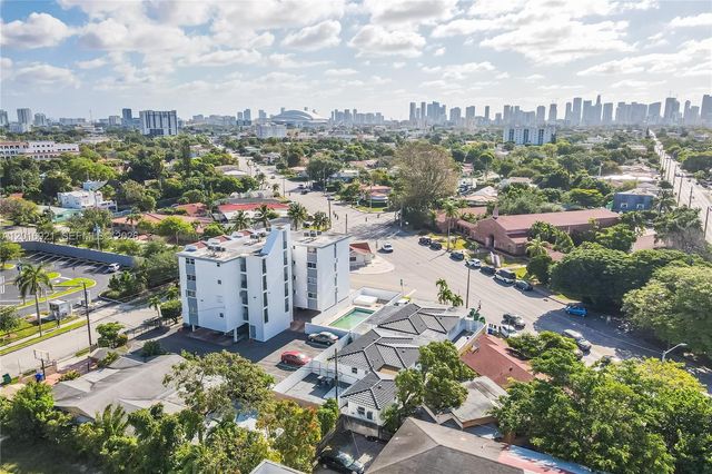 620 Beacom Blvd 4, Miami, FL 33135