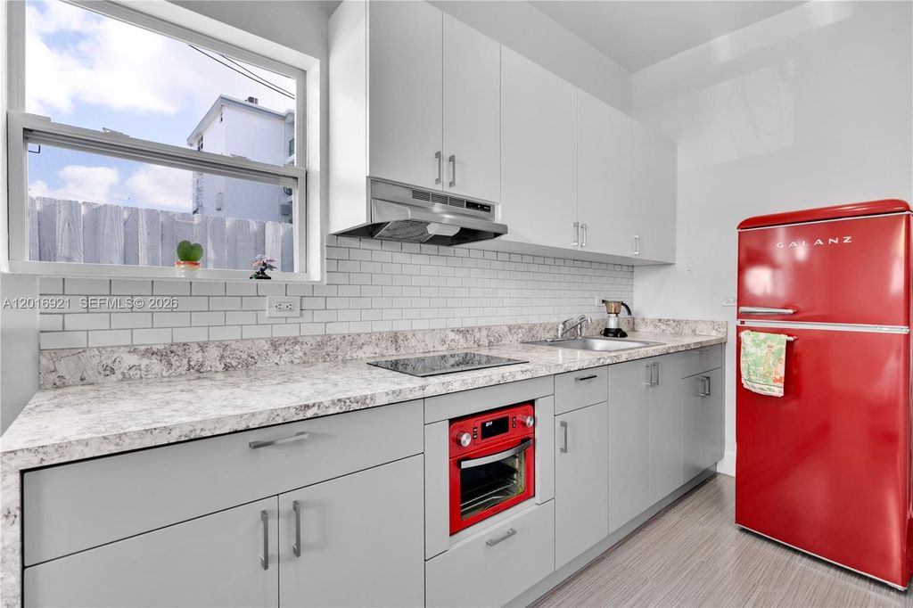 620 Beacom Blvd 4, Miami, FL 33135