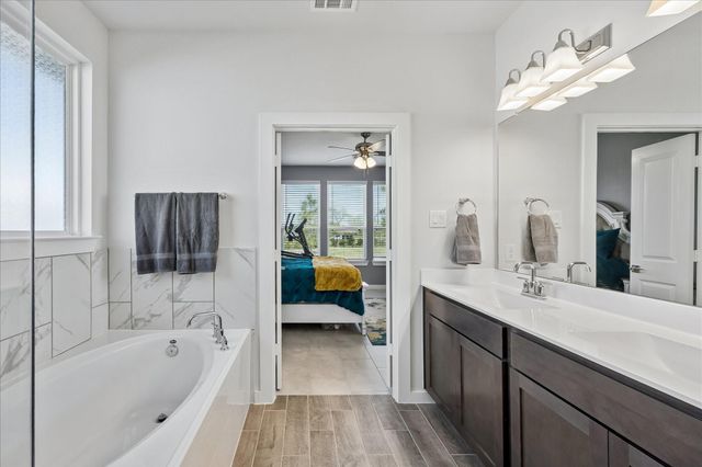 33002 Carolyns Perfection Loop, Fulshear, TX 77441