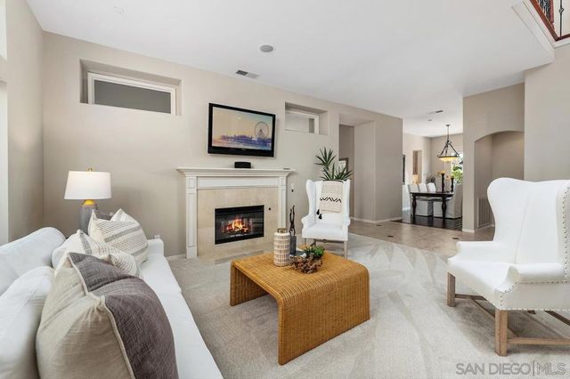 4972 Manor Ridge Ln, San Diego, CA 92130