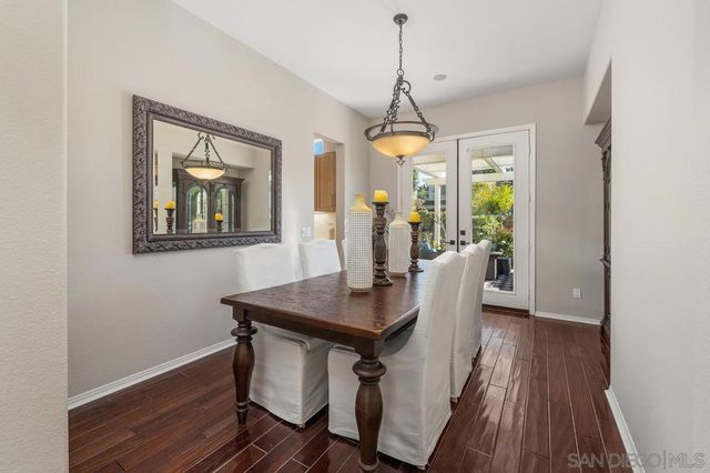 4972 Manor Ridge Ln, San Diego, CA 92130