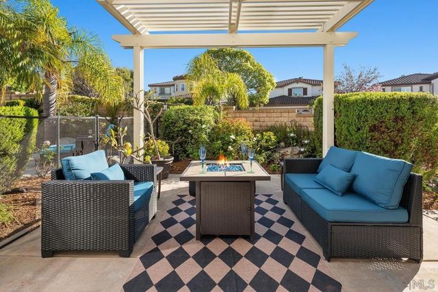 4972 Manor Ridge Ln, San Diego, CA 92130