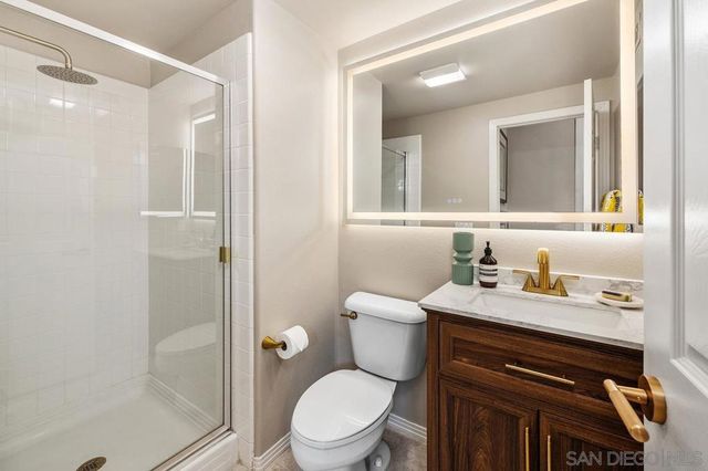 4972 Manor Ridge Ln, San Diego, CA 92130