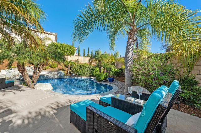 4972 Manor Ridge Ln, San Diego, CA 92130