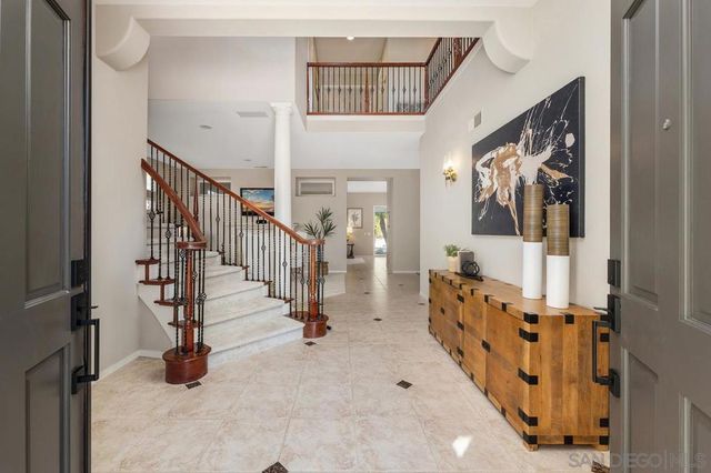 4972 Manor Ridge Ln, San Diego, CA 92130