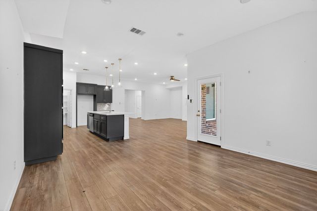 1756 Everglades Drive, Forney, TX 75126