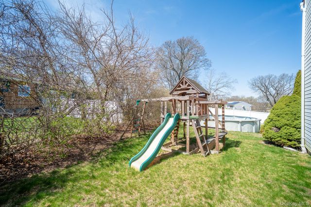 9 Michael Court, Centereach, NY 11720