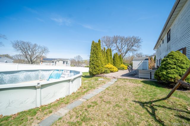 9 Michael Court, Centereach, NY 11720