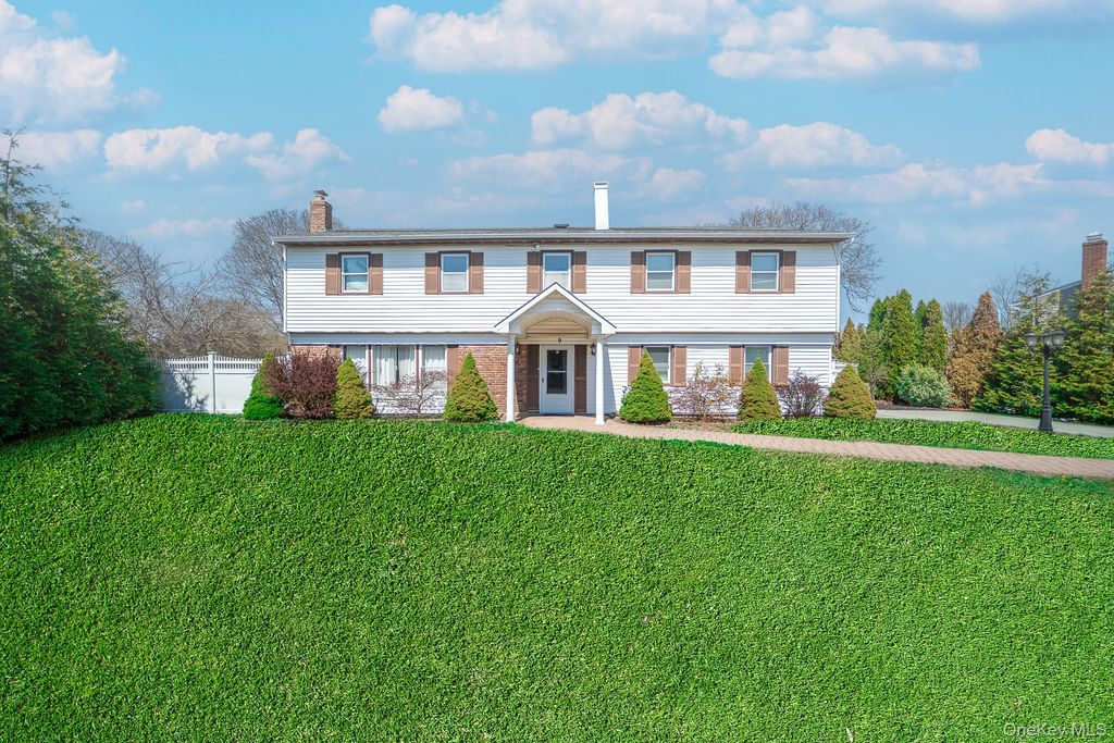 9 Michael Court, Centereach, NY 11720