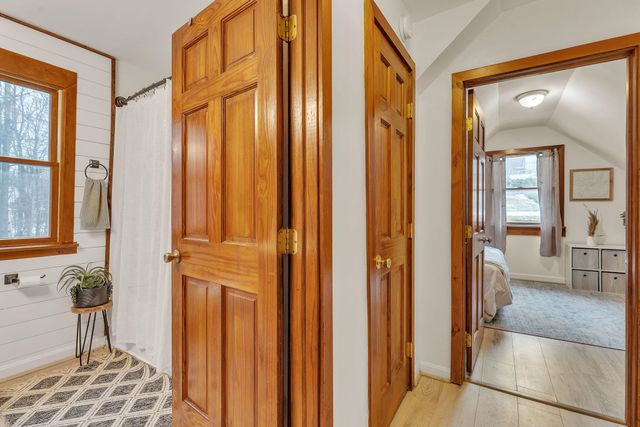 70 Shadow Lane, Hinesburg, VT 05461