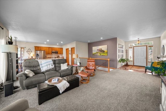 10107 N Wieber Rd, Spokane, WA 99208