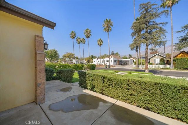 1786 Asbury Drive, Pasadena, CA 91104