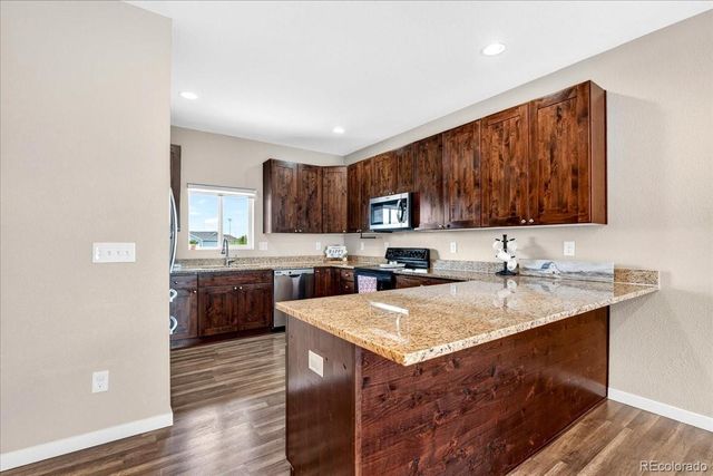 48 S 4th Avenue, Deer Trail, CO 80105